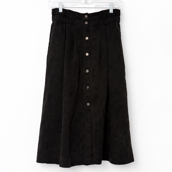 Ann Taylor Sueded Black Button Front A-Line Skirt Size 0 - Picture 2 of 8